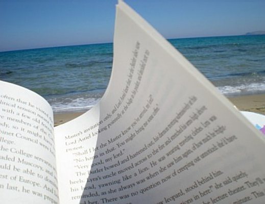 Al mare per leggere un buon libro. Si può nel Cilento con le librerie da  spiaggia